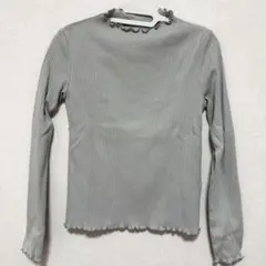 GU フリルネック 長袖 Tシャツ Mサイズ