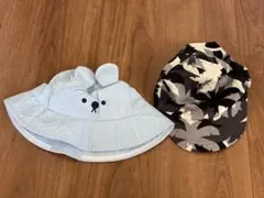 クマ耳付き水色帽子と迷彩キャップ　サイズ50㎝　2点セット
