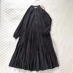 【新品タグ付】BEARDSLEY ギャザーワンピース　サイズ0 チャコールグレーのサムネイル