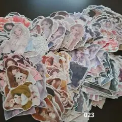 女性イラスト　コラージュ素材　ダイカットセット㉓　400枚以上