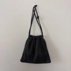 LOWRYSFARM プリーツ 巾着 ショルダーバッグ ブラック
