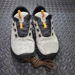 トレイルランニングシューズ スニーカー