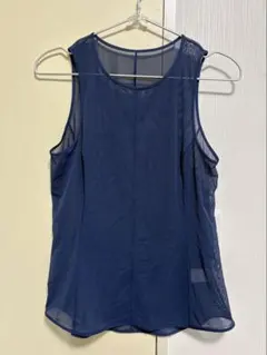 UNIQLO シアー ノースリーブ トップス