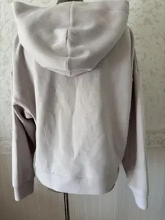 GU パーカー ベージュ