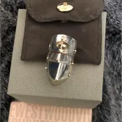 ヴィヴィアン アーマーリング