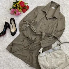 黒 トレンチコート