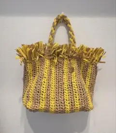 美品☆ハンドバッグ　トートバッグ　軽量　ポケットあり　かごバッグ