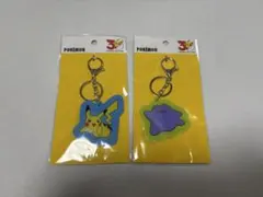 スリーコインズ　ポケモン 30周年　アクリルキーホルダー ピカチュウ　メタモン