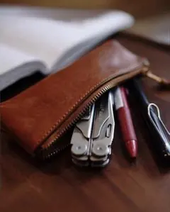 新品未使用　ブラウンレザー筆箱 ジッパー付き