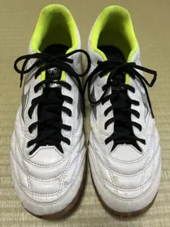 t*k様 【処分価格】フットサルシューズ　ミズノ　モナルシーダ　27.5㎝