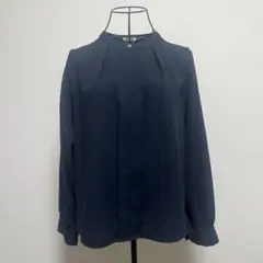 【Honeys】ネイビー バンドカラー 長袖ブラウスのサムネイル