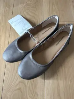amazon essentials フラットシューズ 25.5cm