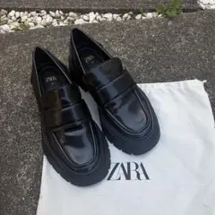 ZARA ボリュームソールローファー エナメル 厚底 ブラック 35 巾着付き