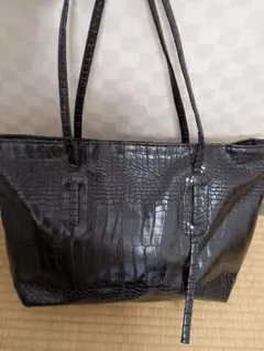 レディース合成皮革 トートバッグ大容量　ブラック