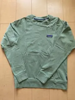 【美品】patagonia アウトドア トレーナー 長袖 ロンT ワンポイント
