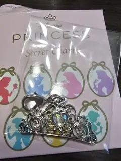 ディズニーストア ディズニープリンセス シークレットチャーム ティアラ