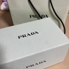 PRADA BEAUTY ギフトボックス 空箱 ショッパー