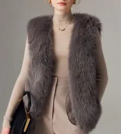 【美品】グレー ファーベスト ノースリーブ