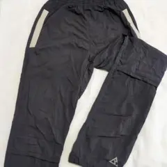 BREEZE グレーの長ズボン 薄手 サイズ140