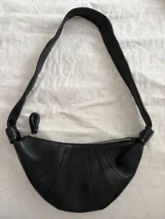 ⭐️美品　Lemaire ブラックショルダーバッグのサムネイル