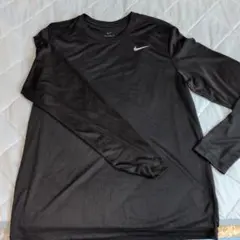 ナイキ　長袖インナーのサムネイル
