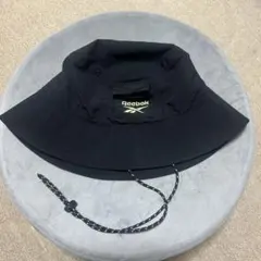 Reebok 黒 バケットハット