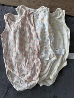 ユニクロ ロンパース 肌着 90