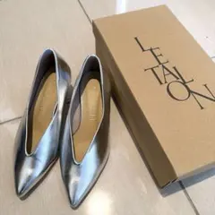 LE TALON ポインテッドトゥ フラットシューズ