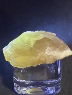 極美 ファントム内包 母岩付き タンジェリンクォーツクラスター 水晶