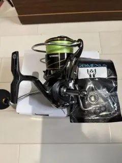 ダイワ ２０ ルビアス ＬＴ ３０００Ｓ ＣＸＨ　カスタム品のサムネイル