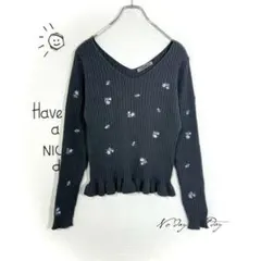 ワンアフターアナザー ナイスクラップ 刺繍入リブニット 花柄 Vネック フリル