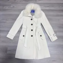 美品　BURBERRY BLUE LABEL ホワイトロングコート 38サイズ BURBERRY BLUE LABEL ロングダウン38サイズ