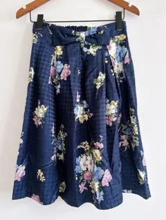 ルーデルーネイビー フラワープリント フレアスカート