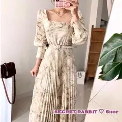 韓国　花柄プリーツロングワンピース　上品　ロング　長袖　エレガント　秋　ベージュ