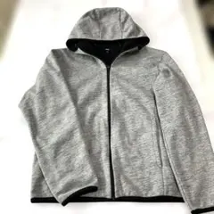 【UNIQLO ユニクロ】フルジップアップパーカー グレー　Mサイズ　軽量