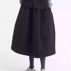 ロングスカート キルティング 黒 スカート 体型カバー　ゆったり　防寒　楽チン