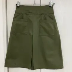 値下げ　美品　KBF スカート　カーキのサムネイル