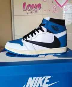 トラヴィススコット × フラグメントデザイン × ナイキ エアジョーダン 1