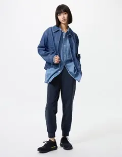 ユニクロ ウルトラストレッチアクティブジョガーパンツ S ネイビー