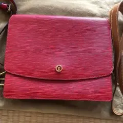 Item thumbnail for item 2a40c08b-741a-4970-a57c-43d14200f258