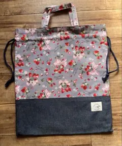 いちごプリントの体操着入れ、お着替え袋