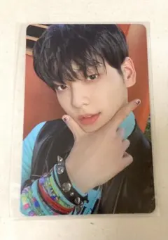 Item thumbnail for item 9f307bb5-253a-40a9-a78f-dc84b521ffbc