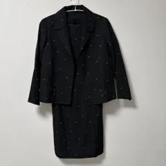 装飾の黒いスーツセット　フォーマル　レディース