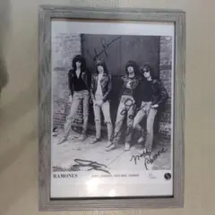 2025年最新】ラモーンズ ポスターの人気アイテム - メルカリ