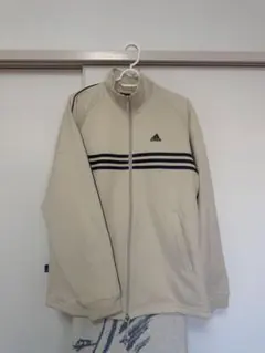 adidas トラックジャケット