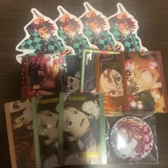 鬼滅の刃　竈門炭治郎　カード　ステッカー　缶バッチ　まとめ売り