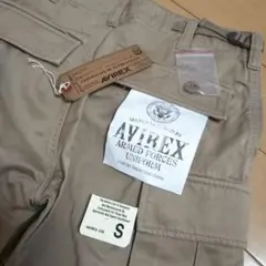 美品 AVIREX カーゴパンツ ショートパンツ Sサイズ ワークパンツのサムネイル