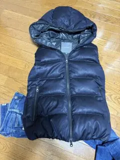 Duvetica Oggi載　美品　ダウンベスト38 デュベティカ格安処分
