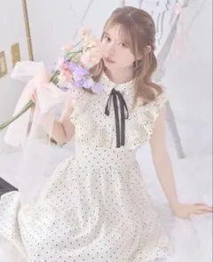 ミシェルマカロン ドットフリルティアードワンピース - メルカリ