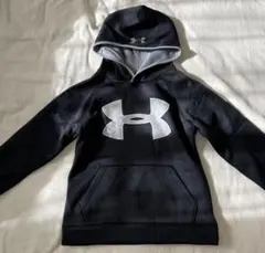 Under Armour フード付きパーカー 黒
